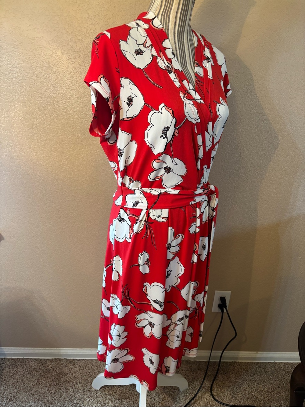 Liz Claiborne Dress Medium Red Faux-Wrap White Floral Midi Side Tie Retro Lined - Picture 5 of 13